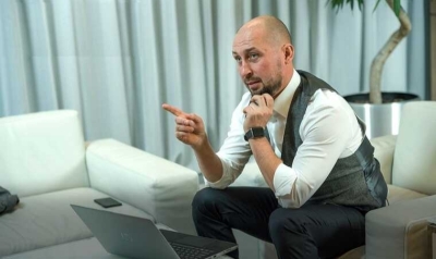 &laquo;Отчаливание&raquo; по-олигархически: Андрей Биржин распродает Glorax Group