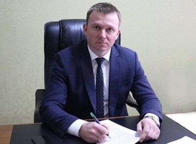 Шутылев максим олегович &mdash; &laquo;мальчик на побегушках&raquo;: почему глава кореновского поселения подмахивает не глядя, а чепурной курирует распил