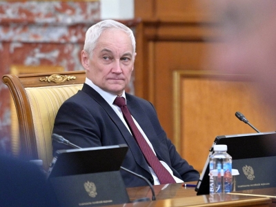 Комбриг Александр Шипов подарил Валерию Герасимову возможность доложить о создании буферной зоны