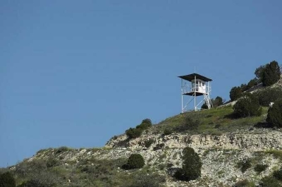 На Кипре фиксируется рост напряженности в буферной зоне ООН из-за переброски турецкой бронетехники